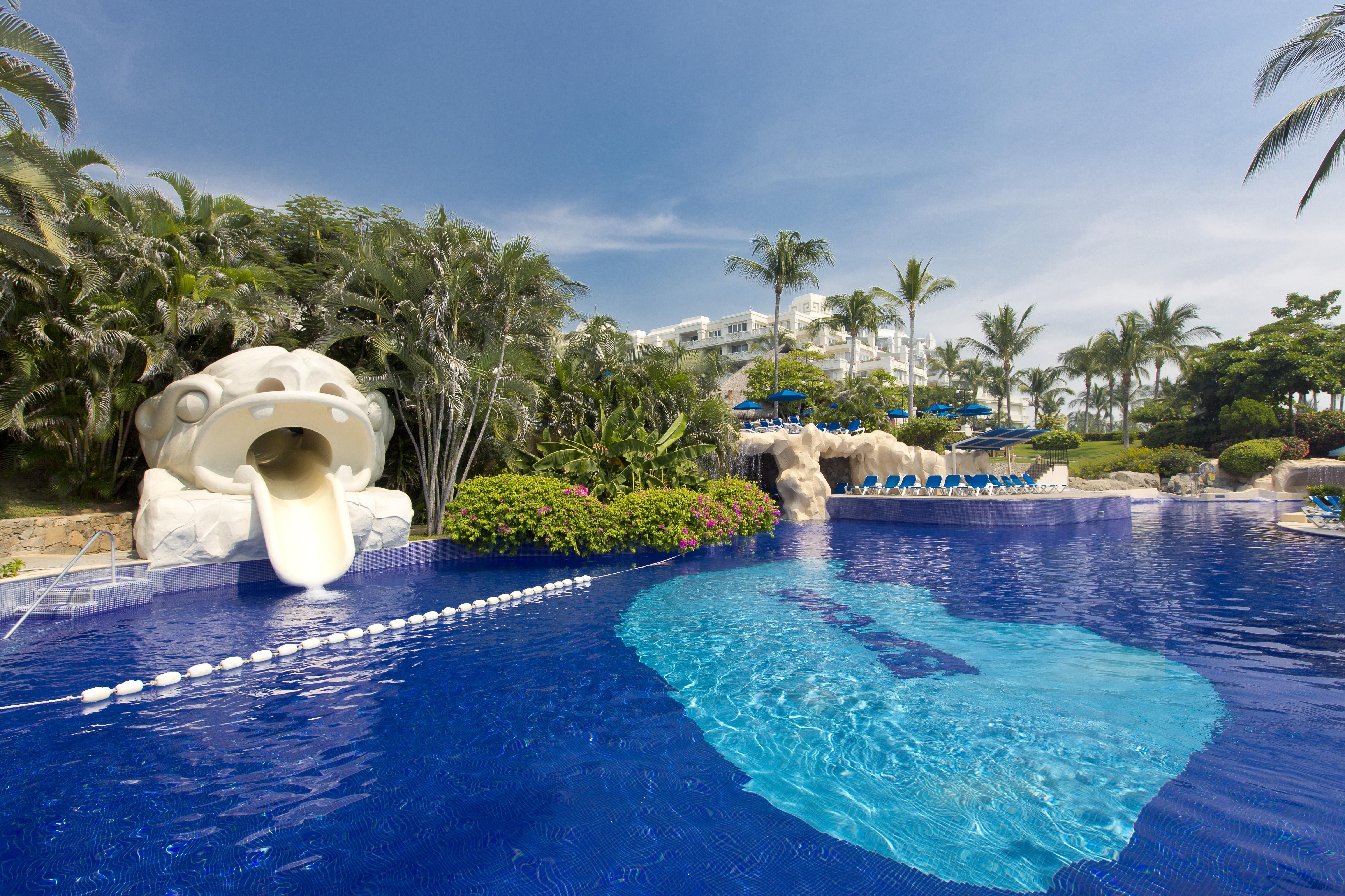 Barcelo Karmina Hotel Manzanillo Exterior foto The water park at the Hard Rock Hotel