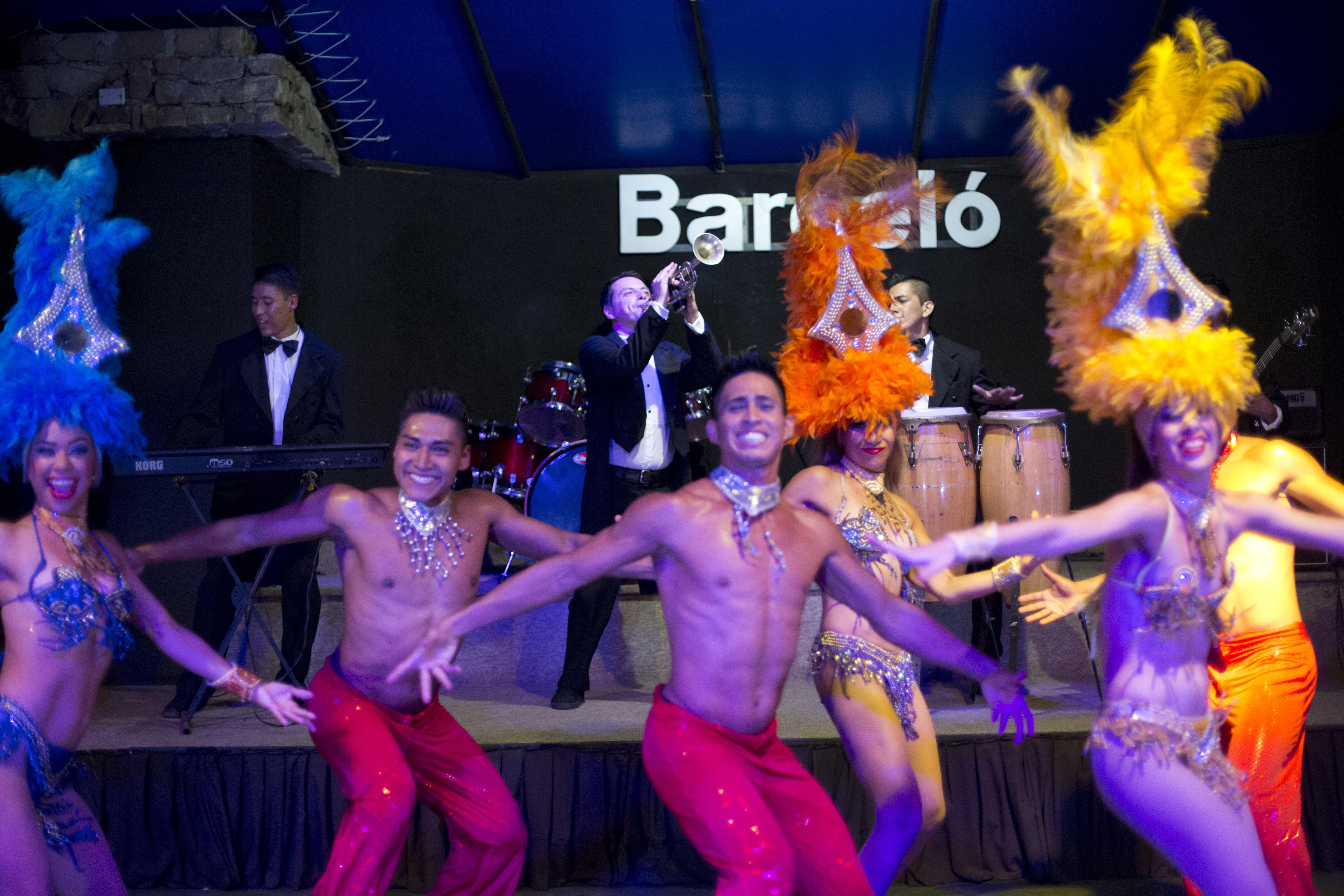 Barcelo Karmina Hotel Manzanillo Exterior foto Samba dancers